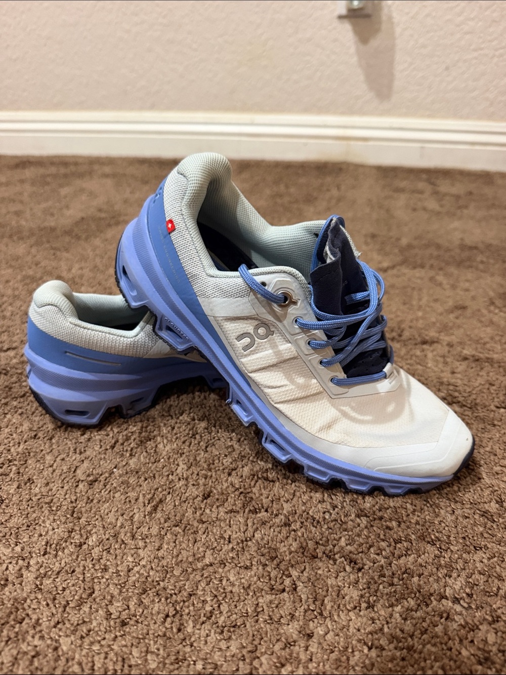 On Running Women's Trail Shoe - Light Blue and White